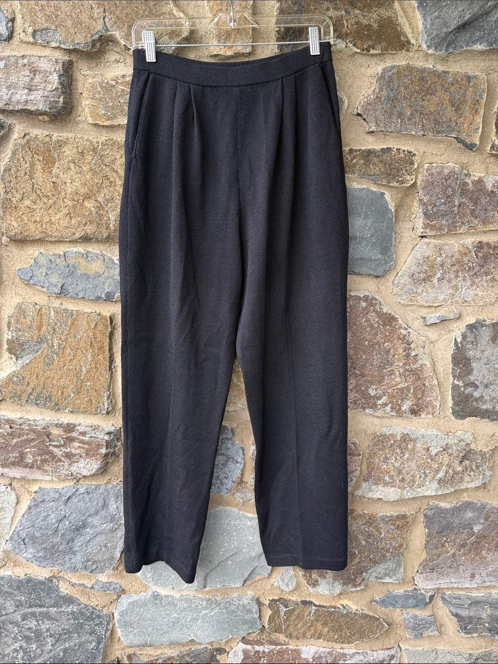 St. John Basics Vintage Women's Pleated Pull-On Knit Pants in Black Size 6